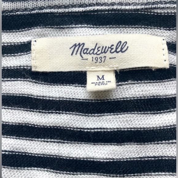 Madewell Melody Pocket Tee in Stripe w/ front pocket. Size Medium - Picture 3 of 6